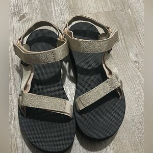 Teva Gold Metallic Universal Sandal Womens 8